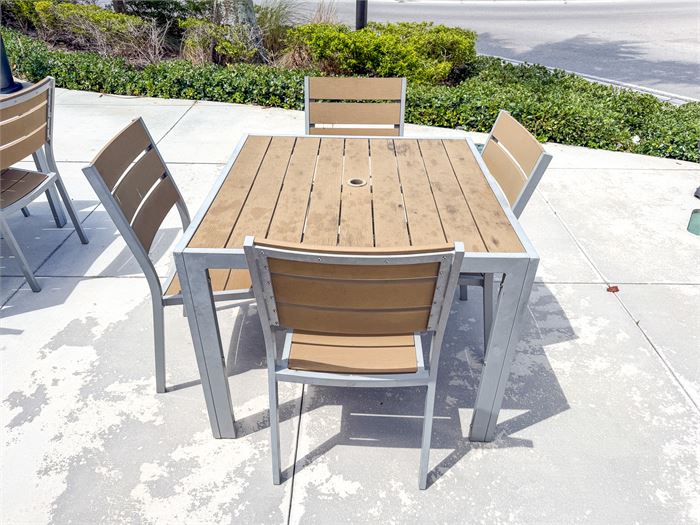 🪑🌞 Commercial Outdoor Patio Dining Set – (1) Square Table & (4) Matching Chair