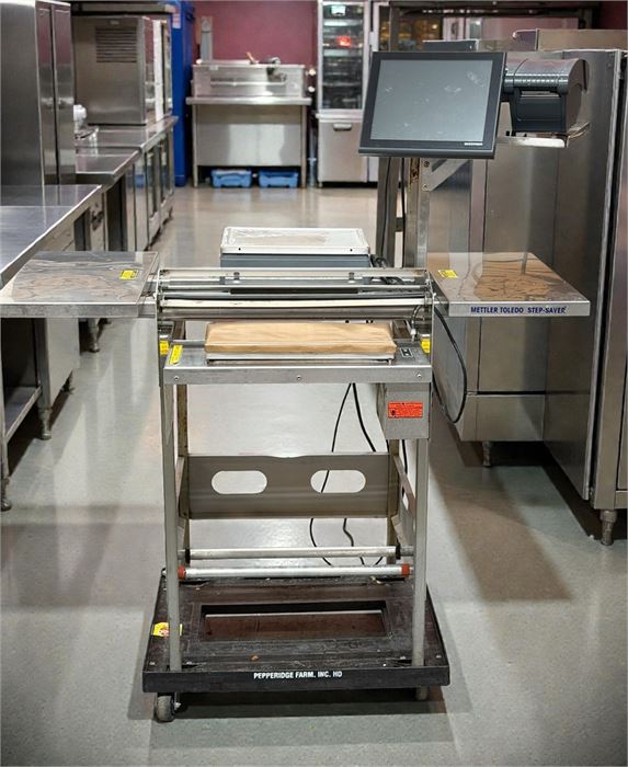 🔥 Mettler Toledo Step-Saver Wrapping, Weigh, Label Station – Retail $8,700+ 🔥