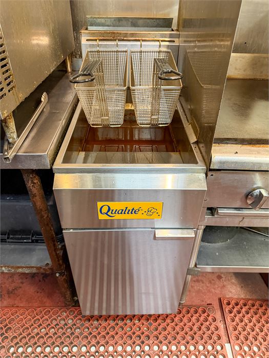 Qualité 90,000 BTU LP Gas Floor Fryer