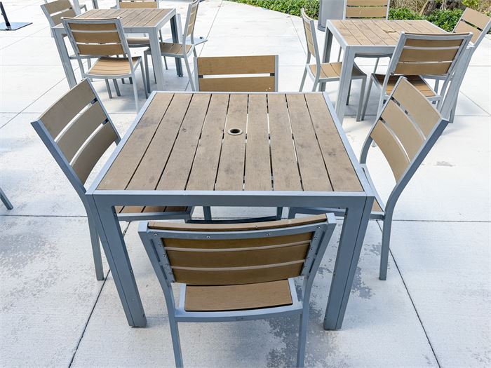 🪑🌞 Commercial Outdoor Patio Dining Set – (1) Square Table & (4) Matching Chair