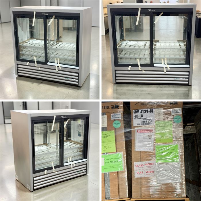 🔥 BRAND NEW: RETAIL $7,699.06 True 2 Section Pass-Thru Glass Door Merchandiser