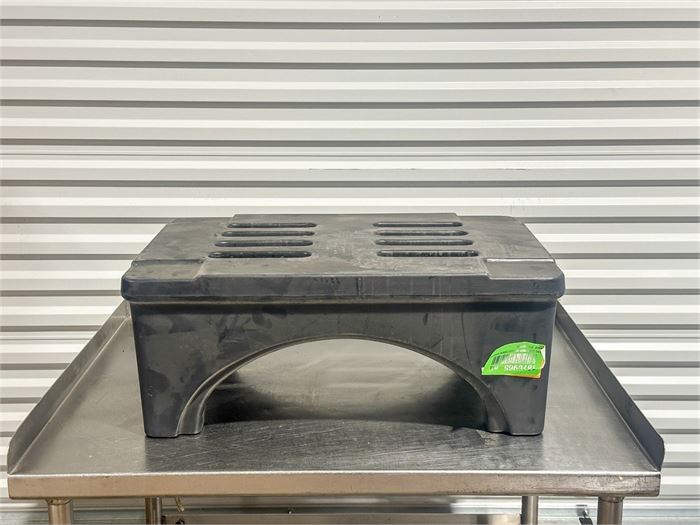 📦 Forte Plastic Dunnage Rack