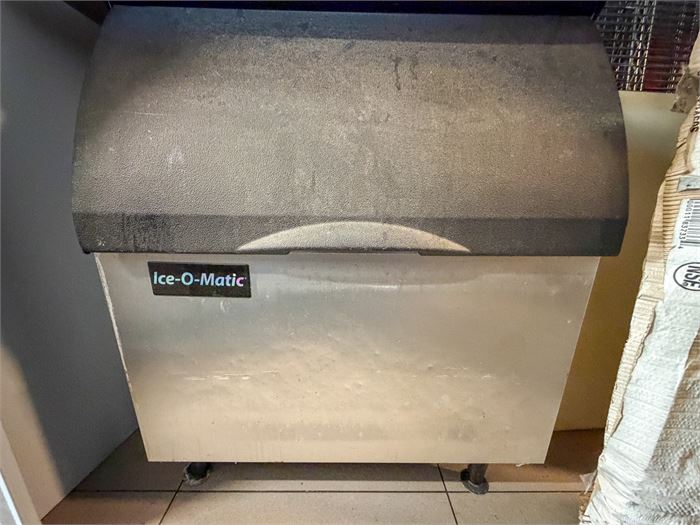 🧊 Ice-O-Matic Commercial Ice Storage Bin 🧊