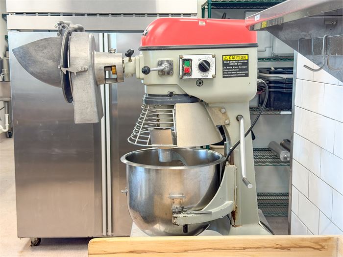 Centaur 20 Quart Commercial Planetary Mixer with Pelican Head Attachment