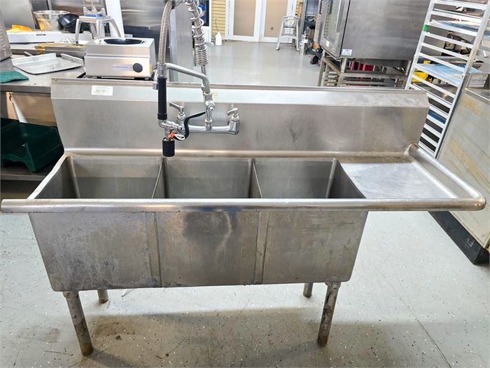 🧼 Stainless Steel 3-Compartment Sink with Pre-Rinse Faucet & Drainboard 🧼