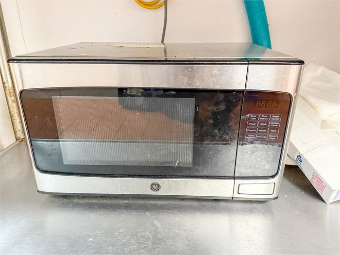🍽️ GE Commercial Countertop Microwave Oven