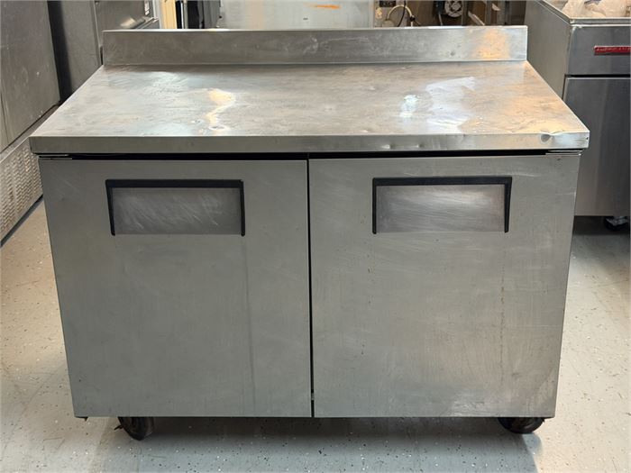 ❄️🧊 True TWT-48F 48" Two Door Worktop Freezer ❄️🧊