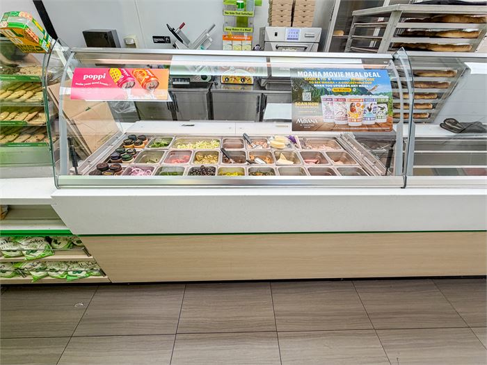🥗 60" Refrigerated Subway Sandwich Prep Station with Curved Glass Sneeze Guard