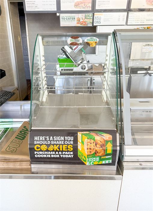 🍪 Countertop Glass Bakery & Cookie Display Case