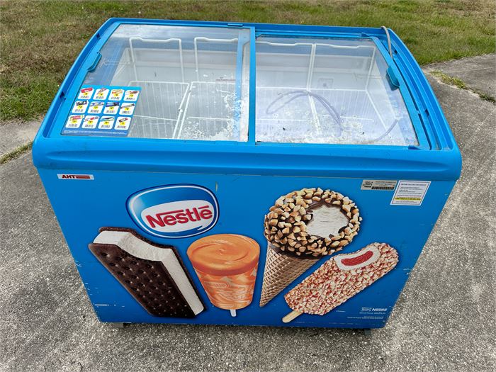 AHT RIO S 100 Ice Cream Freezer With Slide Top