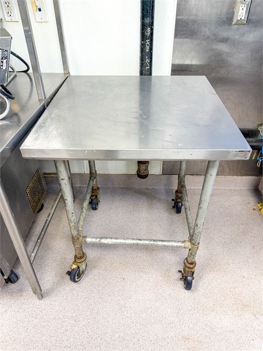 Stainless Steel Mobile Work Table