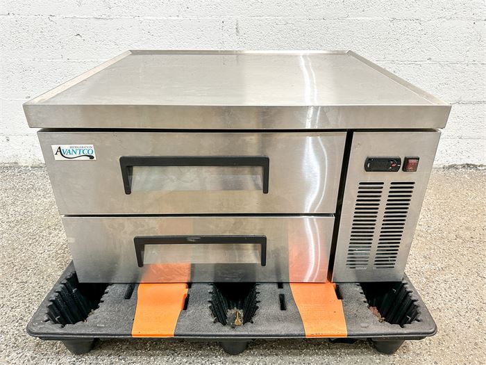 Avantco CBE-36-HC 36" 2 Drawer Refrigerated Chef Base