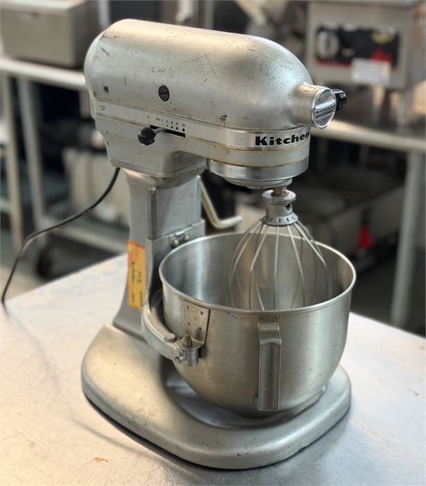 🍰 KitchenAid Commercial Countertop Mixer with Stainless Steel Bowl & Wire Whip