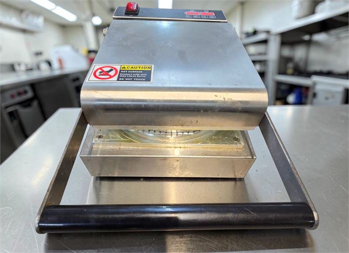 🍦 Commercial Waffle Cone Maker – Model CB-01YQ – 220-240V