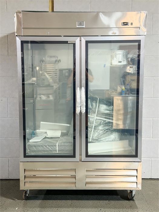 ❄️ NEW (Scratch & Dent) Kelvinator 54" Reach-In Refrigerator RETAIL: $5,076.94