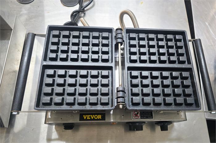 🧇 Commercial Double Belgian Waffle Baker – Model HT-2201 – 120V